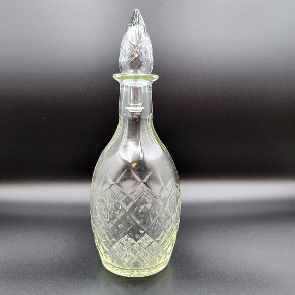 Wine Decanter Glass 1967 Glass London Ontario Canada Winery Limited Read - Picture 1 of 13